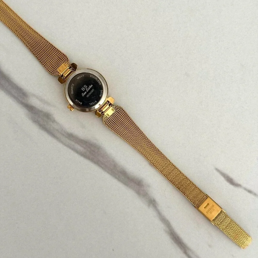 SKU0081 Retro Gold Women Minimalist Adjustable‎ Watch Bracelet + gift bag